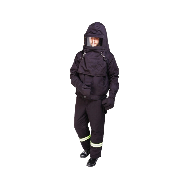 Flamskyddande ångbeständiga kläder